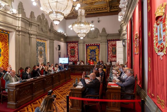 El pleno respalda por unanimidad la nominación de espacios públicos en homenaje a José Antonio Solano, Alfonso Conesa y Sebastián Ramallo
