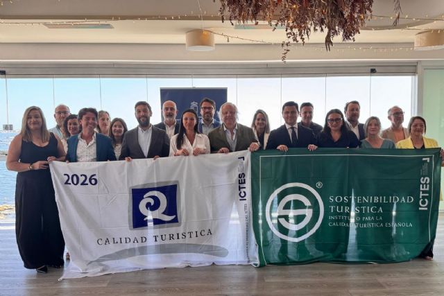 El litoral de Cartagena suma distinciones de calidad y sostenibilidad turística a sus 12 Banderas Azules en playas y puertos
