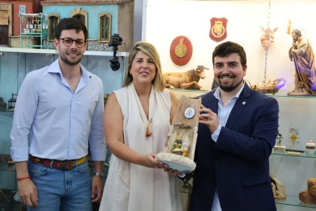 Cartagena refuerza el trabajo de la Asociación Belenista con la apertura de su nueva sede-taller