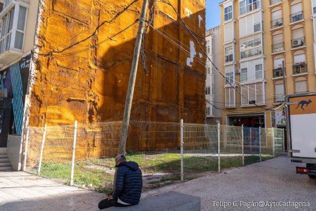 El Ayuntamiento adjudica 3 solares del Casco y vuelve a subastar los 8 restantes por el interés de compradores