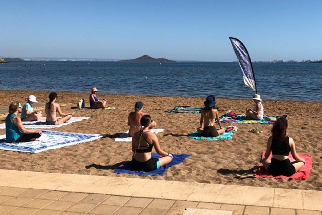 El verano trae al litoral cartagenero una nueva edición del programa municipal de Deporte en las Playas