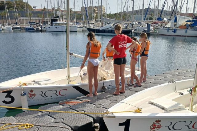 Un centenar de niños y niñas disfrutan ya de las actividades de verano en Cartagena