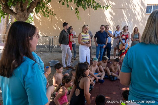 El Ayuntamiento invertirá un mínimo de 2,5 millones en actuaciones contra el calor en los colegios
