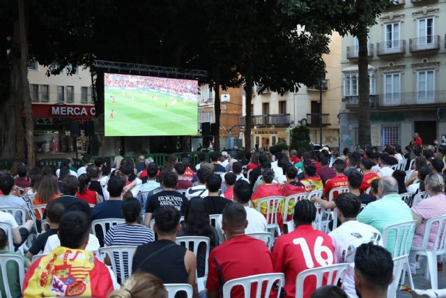 El Ayuntamiento instala este viernes una pantalla gigante en la plaza San Francisco para seguir el partido de la Selección
