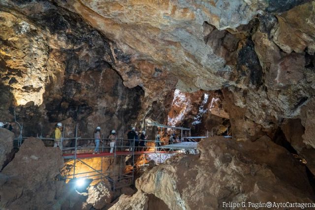 El Ayuntamiento reabre este verano las visitas guiadas a Cueva Victoria tras el éxito de la pasada edición