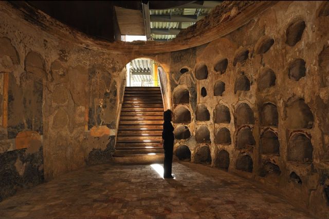 El Centro de Interpretación de la Muralla Púnica suspende temporalmente las visitas hasta la reparación del sistema de climatización