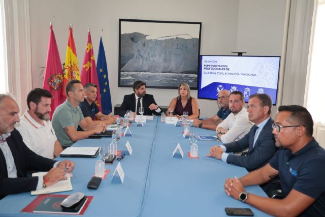 Los gobiernos regional y local piden al Estado recursos extraordinarios mientras la Guardia Civil no tenga medios contra las narcolanchas