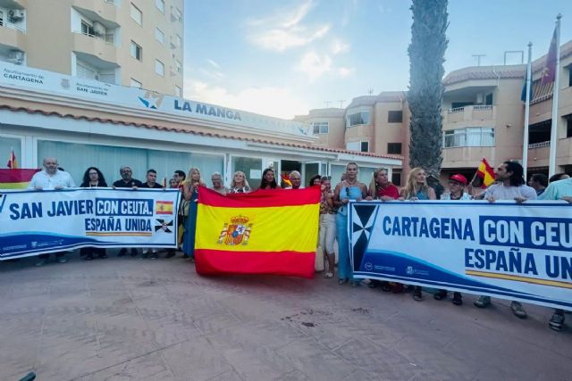 La Manga muestra su apoyo y solidaridad con Ceuta
