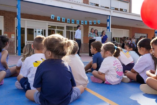 Empiezan las clases en el primer curso escolar con inversiones en climatización