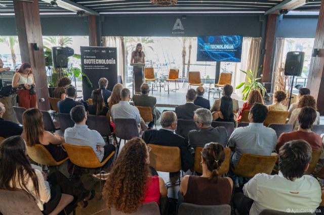Cartagena acoge un foro sobre las oportunidades de negocio en economía azul
