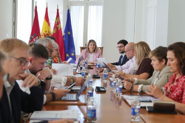El Ayuntamiento aprueba para 2026 una oferta de empleo de 256 plazas, de las que 124 son de turno libre