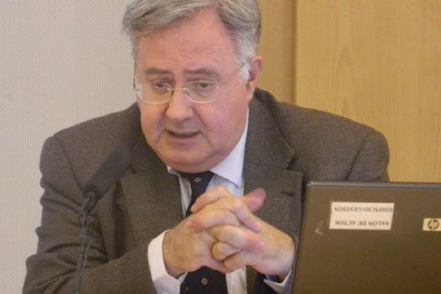 El catedrático Tomás Albaladejo hablará en el IES Isaac Peral sobre la literatura en la construcción de Europa