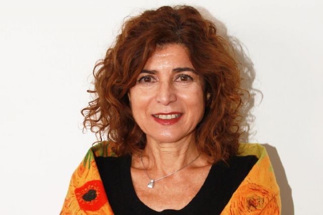 Isabel María Abellán presenta en Leer, Pensar e Imaginar el libro de relatos ´La infancia perdida y otros relatos´