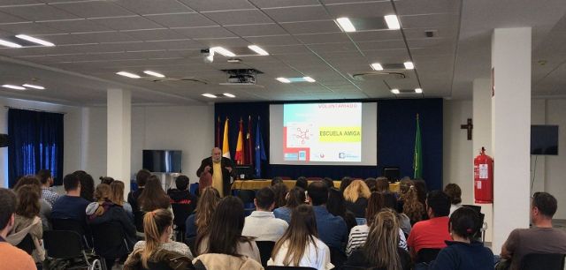 La UCAM de Cartagena abre sus primeros Encuentros de Apoyo al Paciente con la experiencia de la Fundación Jesús Abandonado