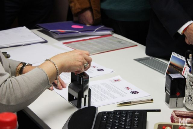 'Ante la traición de PP y PSOE, MC y CTSSP reclamarán que se respete el acuerdo del Pleno sobre la llegada del AVE'
