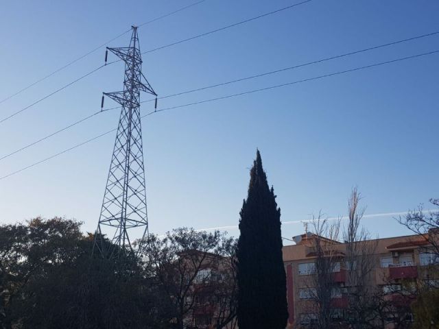 MC exige el desvío inmediato de la línea de alta tensión del Polígono Santa Ana