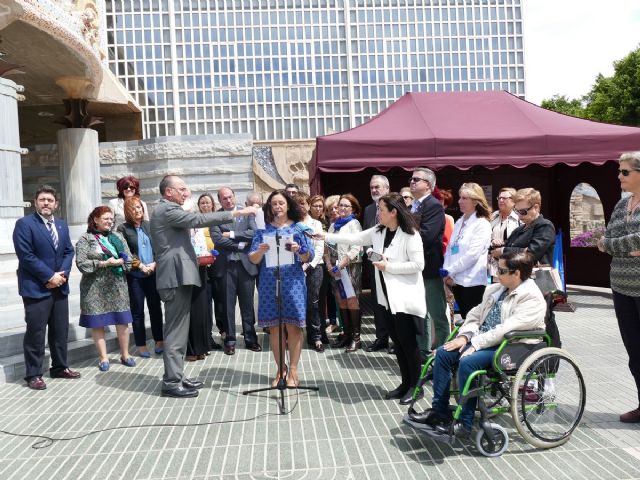 Afibrocar alza la voz en el Día de la Fibromialgia con un manifiesto que reivindica el reconocimiento de la enfermedad