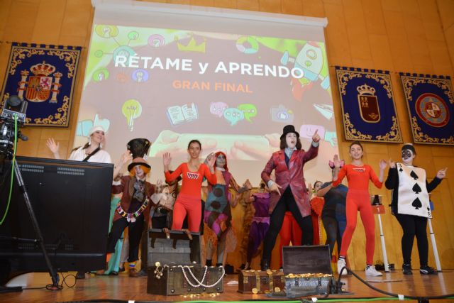 Un alumno de Murcia y una estudiante de Cartagena ganan el concurso ‘Rétame y Aprendo’ en la Politécnica