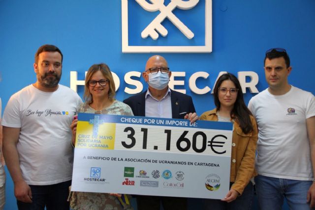 Hostecar dona la recaudación íntegra de su cruz de mayo al pueblo ucraniano