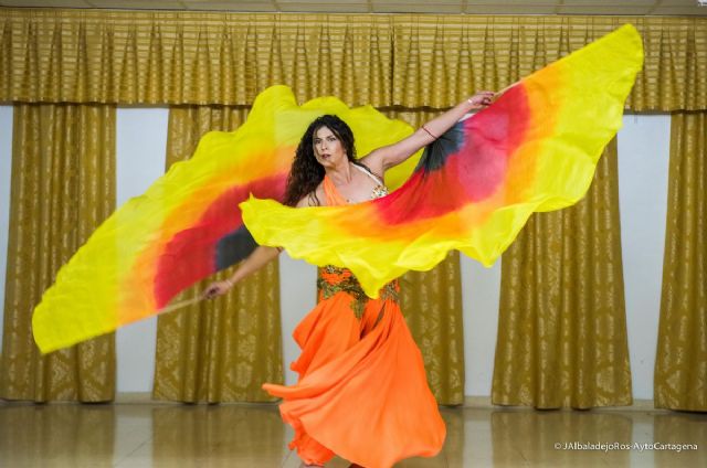 El Barrio Peral se viste de fiesta para celebrar su semana grande