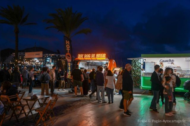 StreetFood Market en el Puerto y una pelXcula inmersiva en Cala Cortina marcan la agenda del fin de semana