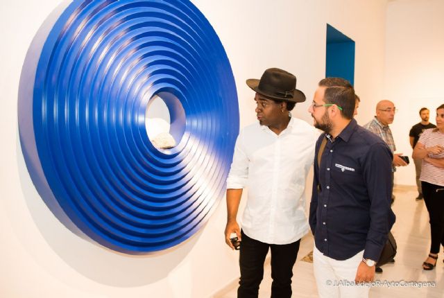 La Mar de Arte trae al Palacio de Molina la exposicion La seduccion del fragmento del cubano Alexandre Arrechea