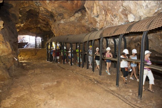 Agotadas las plazas para las visitas a Cueva Victoria