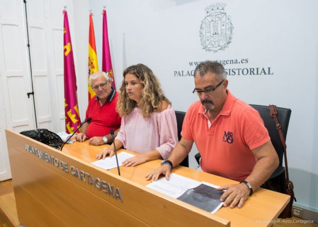 El gobierno municipal se posiciona del lado de los vecinos en su defensa del Mar Menor