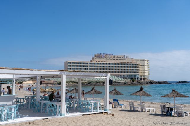 El Consorcio de La Manga analiza con Hostecar los retos del sector hostelero en plena temporada alta