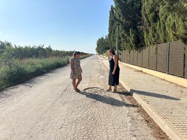 MC Cartagena denuncia el abandono de la calle Acuario y exige medidas urgentes