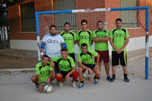 El equipo local Marivending gana el IV Torneo de Fútbol Sala AVV La Aljorra
