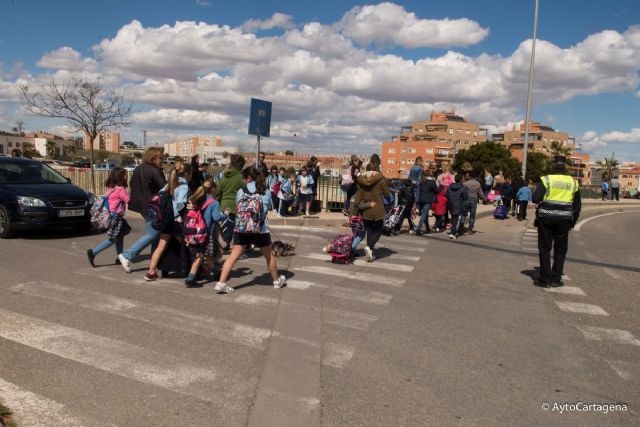 Se mantiene el cierre de centros educativos, instalaciones deportivas, bibliotecas y mercadillos para mañana viernes