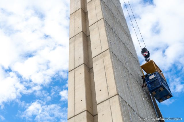 Comienza a instalarse las luces de Navidad en Cartagena