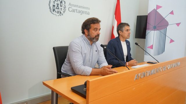 MC: Arroyo reconoce que gobernó con tránsfugas y esconde los decretos para ocultar las consecuencias