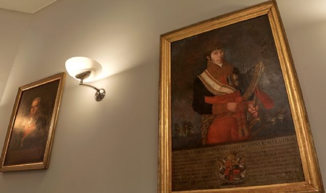 Cs Cartagena propone que se ponga en marcha una campaña de restauración del fondo pictórico del Ayuntamiento