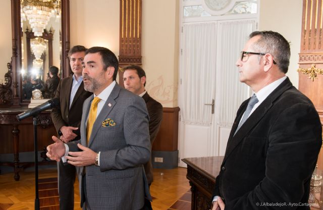 MC: La apertura del aeropuerto de Corvera da continuidad al sometimiento regional a Cartagena y su Comarca