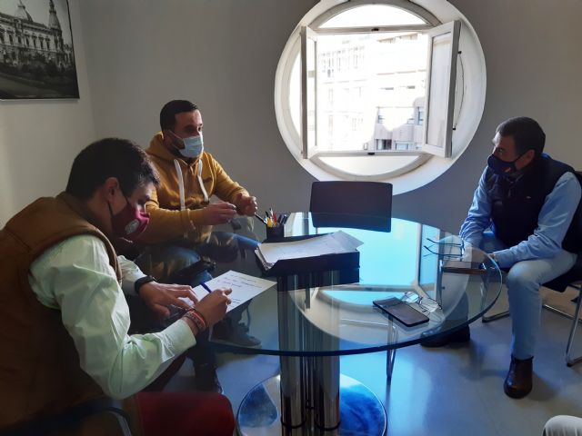 MC reclama un protocolo que permita una apertura de la hostelería 'sin marcha atrás'