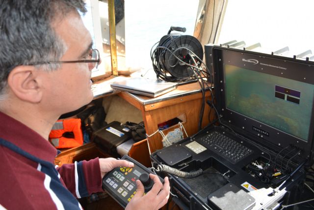 Cartografían el biotopo del Puerto de Cartagena para planificar la plantación de posidonia