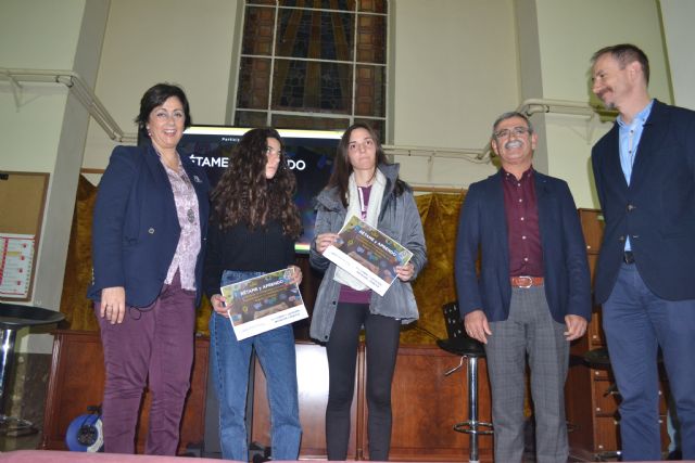 Los mejores concursantes de cada instituto se enfrentan en la segunda fase de ‘Rétame y aprendo’