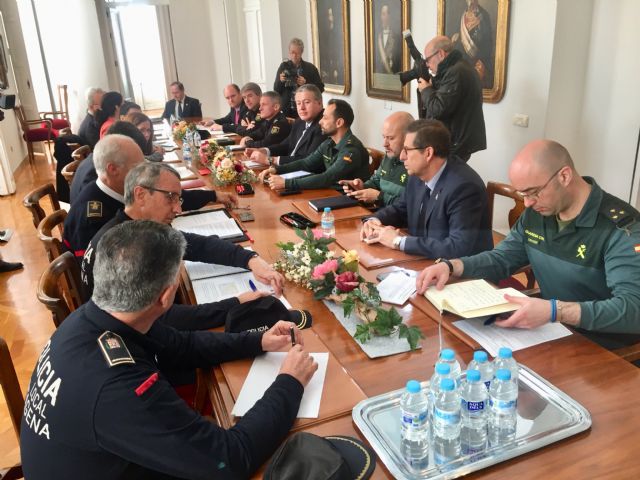 Bernabé anuncia un dispositivo de 300 agentes de Policía Nacional y Guardia Civil para garantizar la seguridad durante la Semana Santa de Cartagena