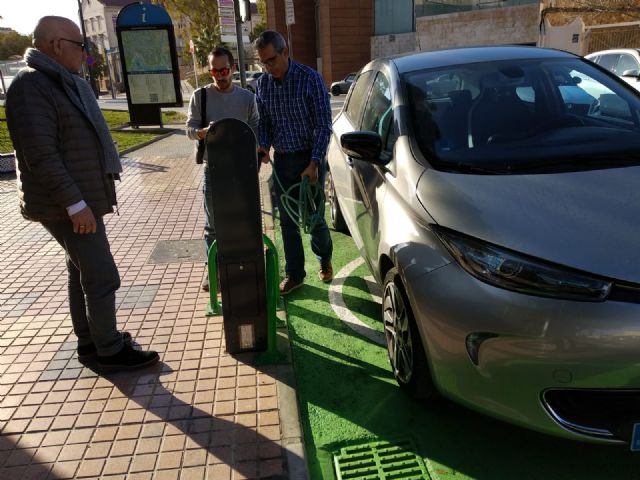 Cs pide al Ayuntamiento que cuente con AUVE para la instalación de los 5 puntos de carga de vehículos eléctricos