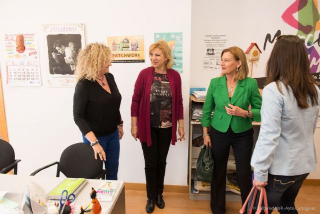 La vicealcaldesa traslada a la Consejera de Igualdad la necesidad de aunar esfuerzos a favor del CAVI