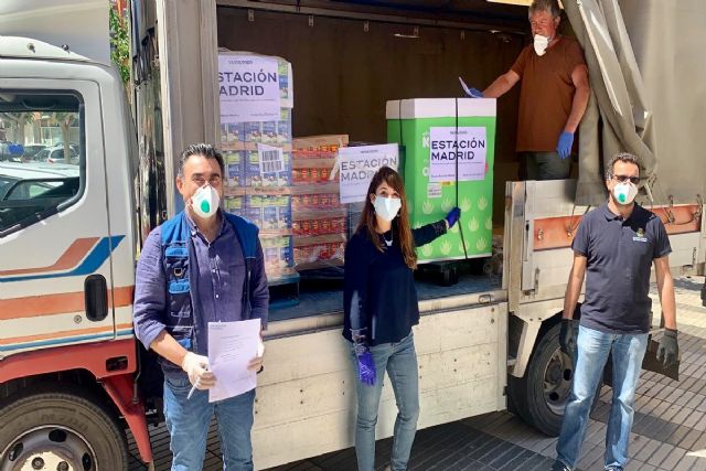 La Estación de Servicio Madrid dona cuatro pallets de productos al operativo de emergencia municipal