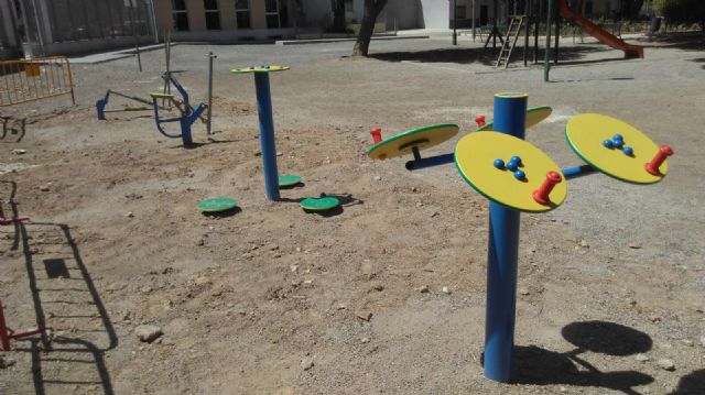 La Concejalía de Descentralización acerca el deporte a los mayores de las diputaciones