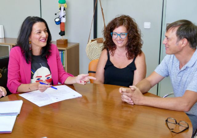 Educación informa a los colectivos de la situación en la que se encuentra el proyecto del nuevo colegio de La Aljorra