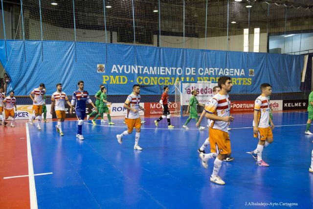 El Plásticos Romero Cartagena inaugura su vuelta a la Primera División con un empate