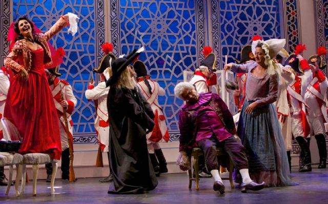 Opera 2001 pone en escena El Barbero de Sevilla en El Batel