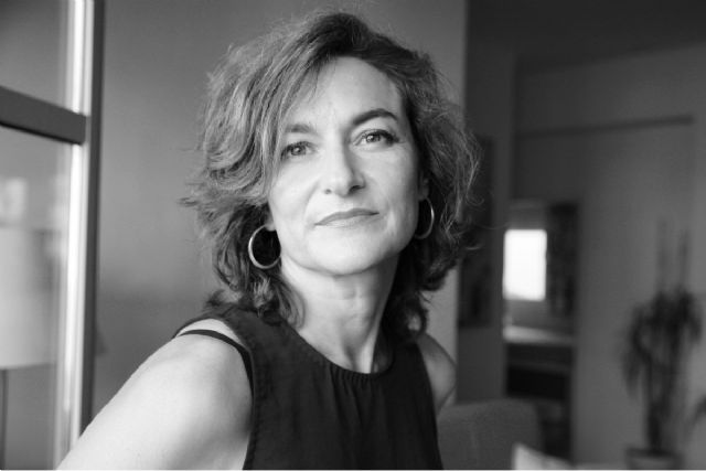 Con la poeta extremeña Ada Salas y la ceremonia del fallo del XXXV Premio Internacional de Poseía Oliver Belmás finaliza Deslinde