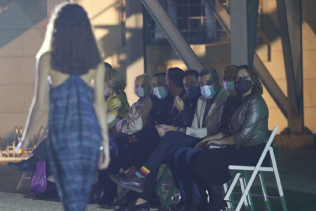 Desfile de moda en Cartagena dentro del Festival EstrenArte