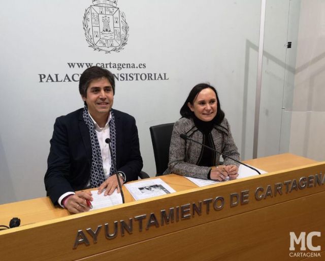 El informe municipal confirma que la actividad mercantil de José López es 'categóricamente compatible' con su función pública